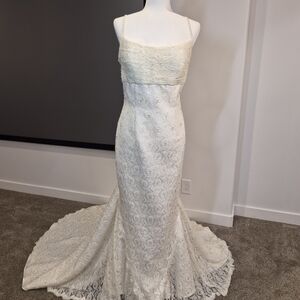 Pronovias Cream Lace Gown size 12